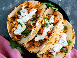 Tacos y Fuegos